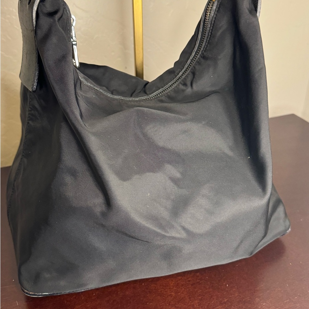 PRADA Nylon‎ shoulder bag w/woven leather adjustable straps and dust bag - Picture 11 of 16